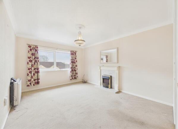 2 bed Apartment for sale Image 11