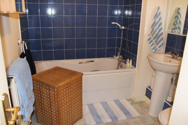 Photo 12
