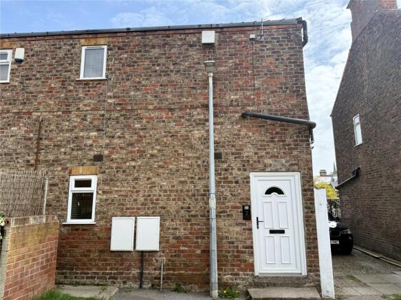 1-bed flat on Trinity Mews, Bridlington, East Riding of Yorkshire, YO15, £75,000