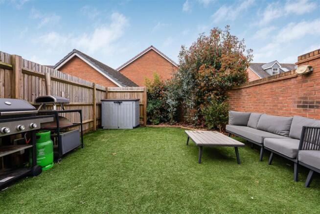 Olvega Drive, Buntingford, SG9 photo 4
