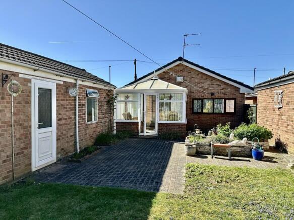 2 bed Detached Bungalow for sale Image 5