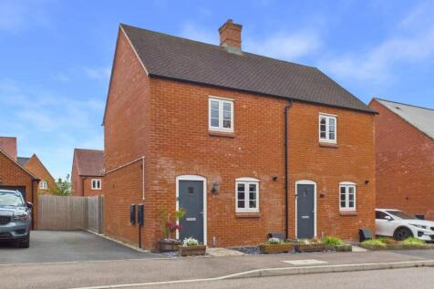 Hexham Street, Towcester, NN12