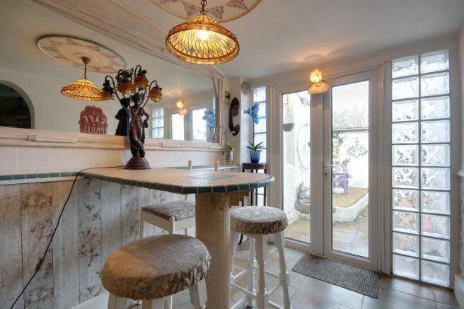 Breakfast Room