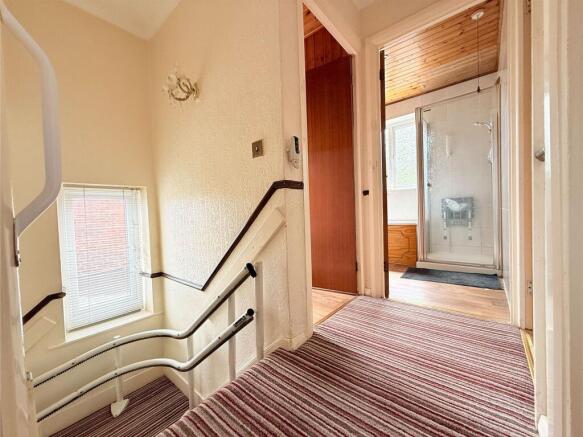 3 bed Semi-Detached for sale Image 9