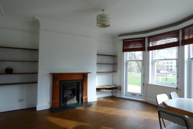 Open plan Lounge