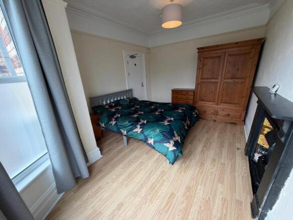 Room 1.jpg