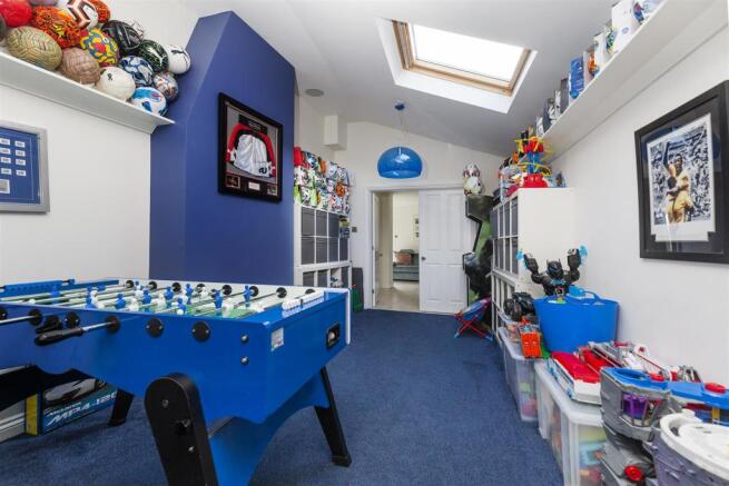 blake hall drive 36 games room.jpg