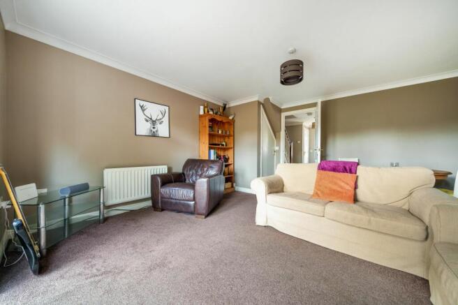 Living Room/Dining Room (2)