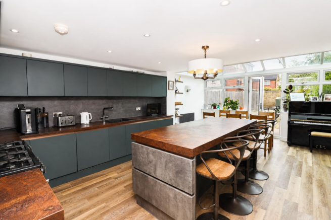 Kitchen/Dining Room