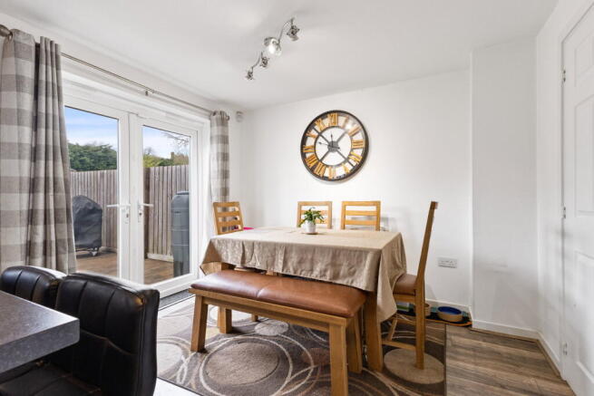 4 bed Detached for sale Image 7