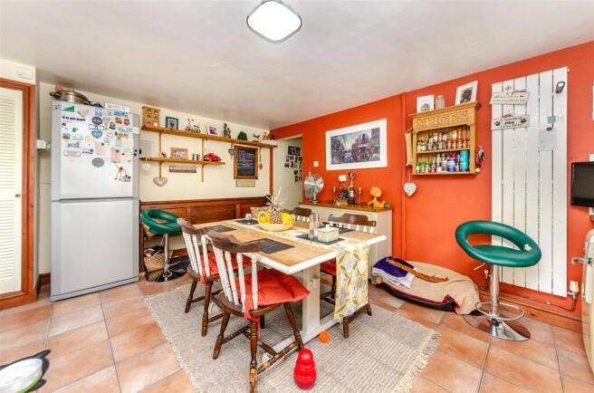 Bontnewydd, Caernarfon, Gwynedd, LL54 photo 4