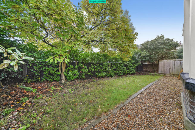 SECURE ENCLOSED PRIVATE USE OF GARDEN