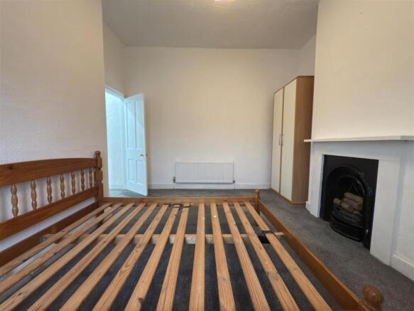 1 bed Terraced for sale Image 8