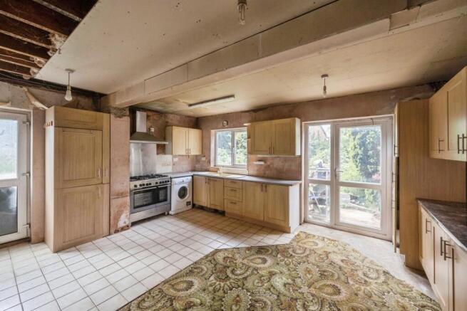 3 bed Semi-Detached for sale Image 5