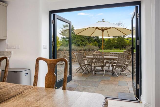 Kitchen/Dining