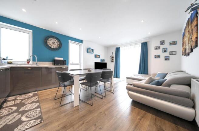 Davidson Frost-Wellings, DFW, Hallington Court, Li