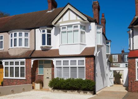 Oakway, Raynes Park, SW20