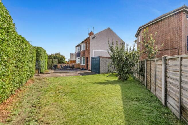 ED1A4053_Removed Ite