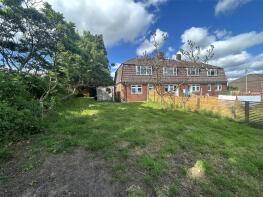42, Furzehill, Chard TA20 1AT