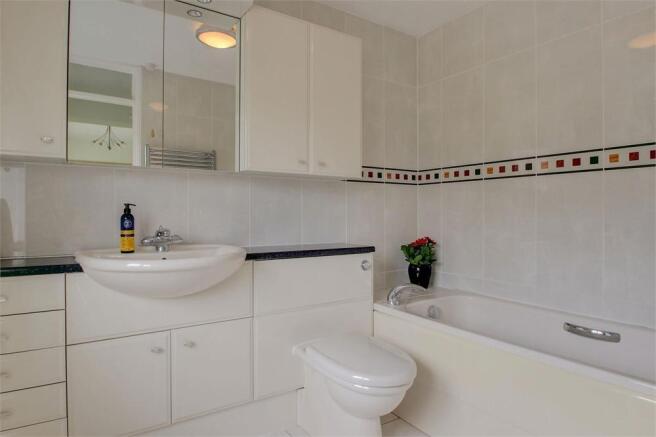 Photo 11
