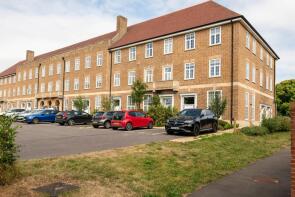 14, Lutyens Court, Cheltenham GL54 2RG