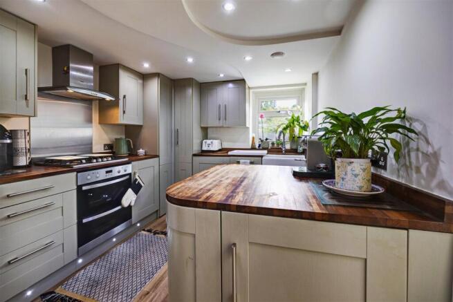 Kitchen_01.jpg