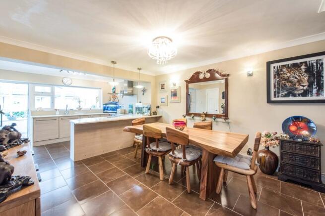 Kitchen/breakfast ro