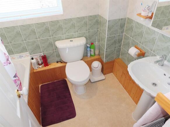 Bathroom.jpg