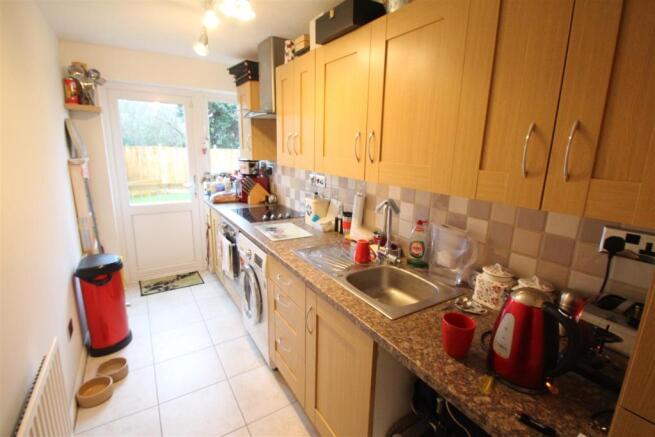 RE-FITTED KITCHEN