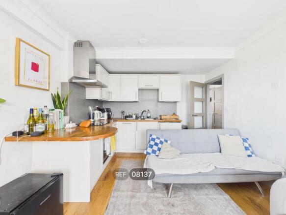Kitchen/Living area