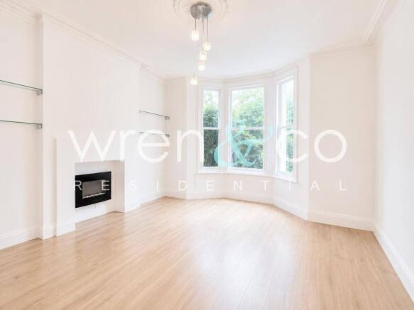 2 bedroom ground floor flat in queens park
