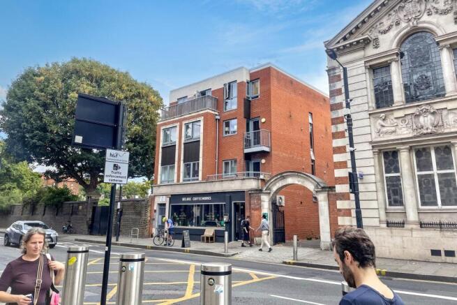 219 Shepherds Bush Road, London W6 7JS