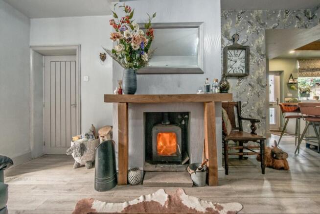 3 bed Terraced for sale Image 10