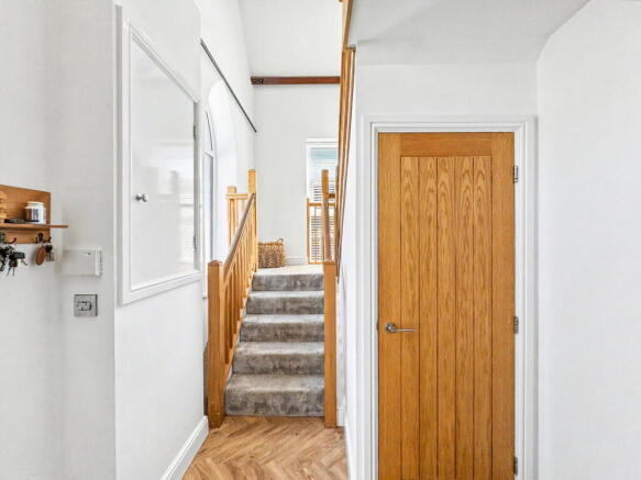 4 bed Detached for sale Image 9