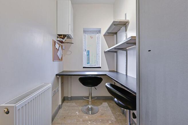 Single Bedroom/Office