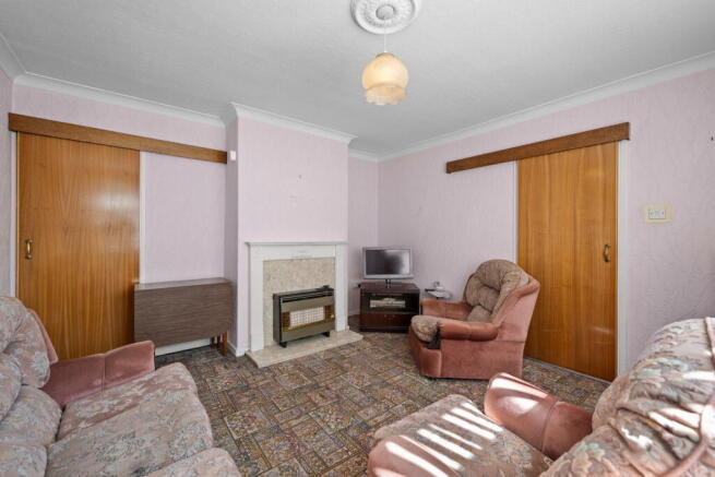 3 bed Semi-Detached for sale Image 4