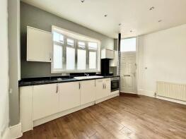First Floor Flat, 178, Blackhorse Lane, Walthamstow E17 6AD