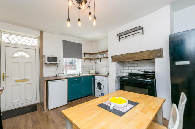 2 bed Semi-Detached for sale Image 6