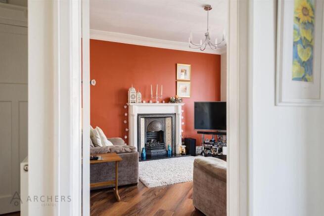3 bed Semi-Detached for sale Image 8