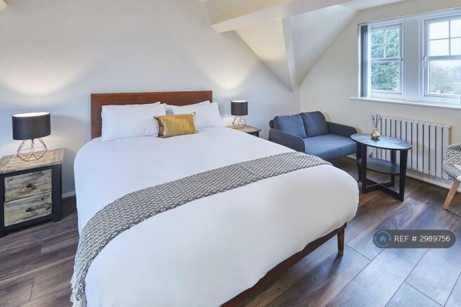 1 bed House Share to rent Image 9