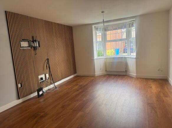 4 bed Detached for sale Image 4