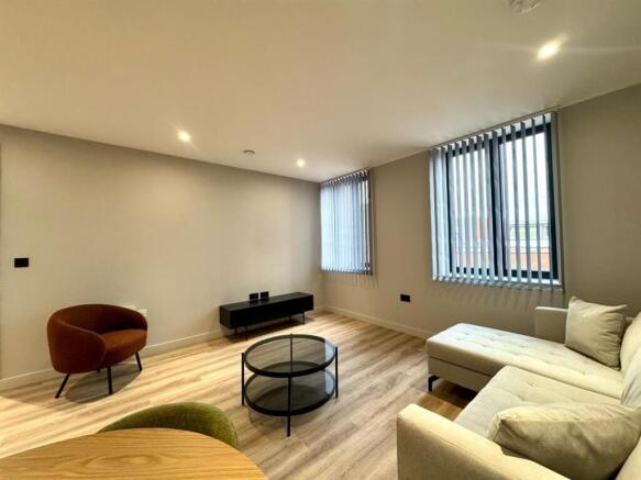 Lounge pic 3