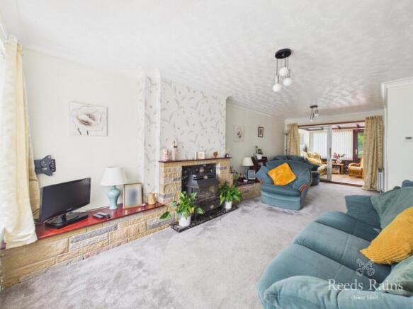 Lounge/ Dining Room