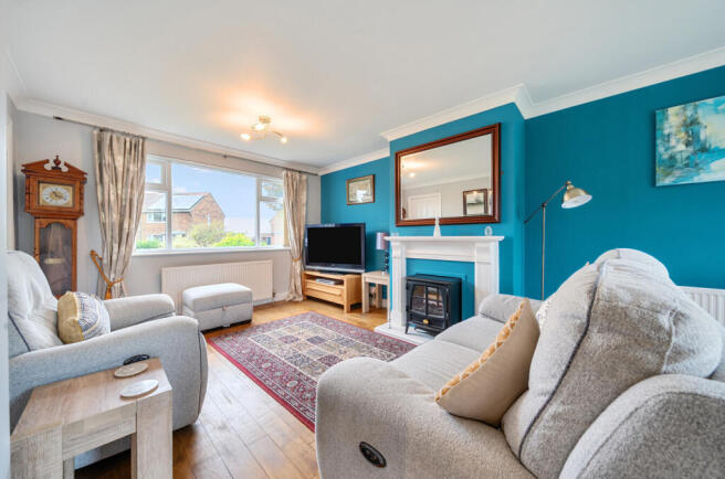 1370654-6-68f0cc6...