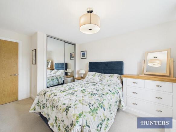2 bed Flat for sale Image 9