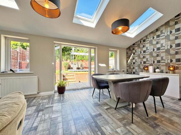 3 bed Detached for sale Image 8