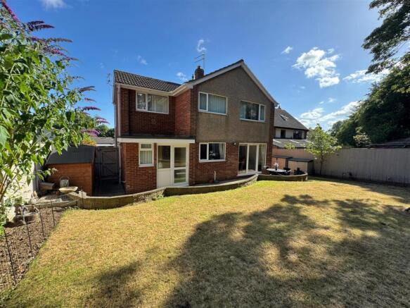 14 West Parklands Drive garden a.jpg