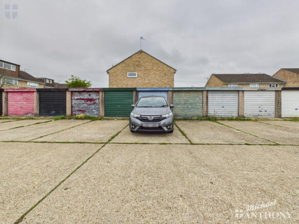 CAM03852G0-PR0449-STILL019