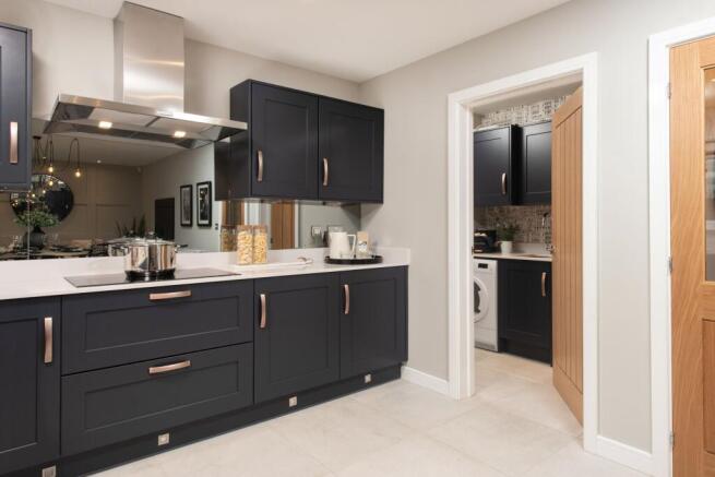 4 bed Detached for sale Image 6