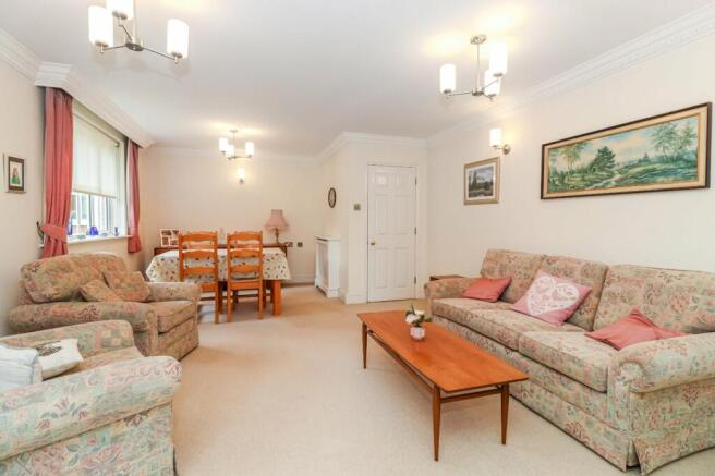 Living/Dining Room